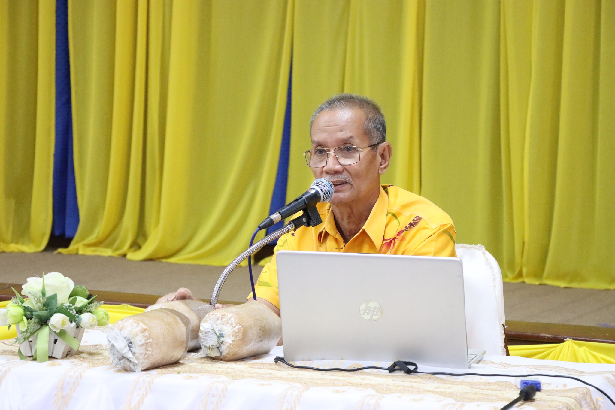 พิธีเปิดโครงการเพาะเห็ดนางฟ้าราชภัฏยะลา (ภายใต้บันทึกข้อตกลงความร่วมมือ "การพัฒนาและยกระดับคุณภาพชีวิตของประชาชนในท้องถิ่น สามจังหวัดชายแดนภาคใต้อย่างยั่งยืน" มหาวิทยาลัยราชภัฏยะลา)