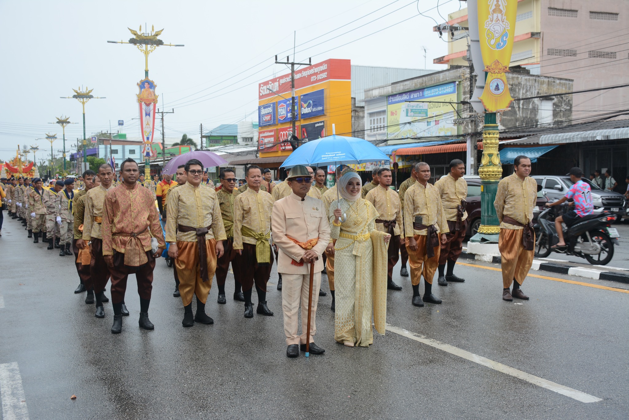 ร่วมขบวนแห่ทางบก งานของดีเมืองนรา ครั้งที่ 47 ประจำปี 2567 ณ บริเวณหน้าสนามกีฬาเทศบาลเมืองนราธิวาส