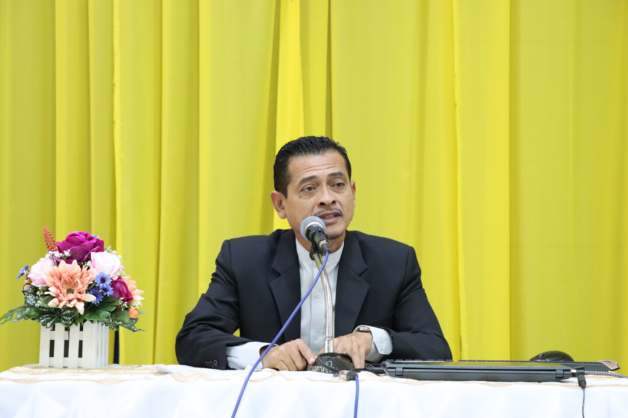 จัดประชุมพนักงานเทศบาล ลูกจ้างประจำ พนักงานจ้างและลูกจ้างโครงการของเทศบาลเมืองตากใบ เพื่อมอบนโยบายในการปฏิบัติงาน