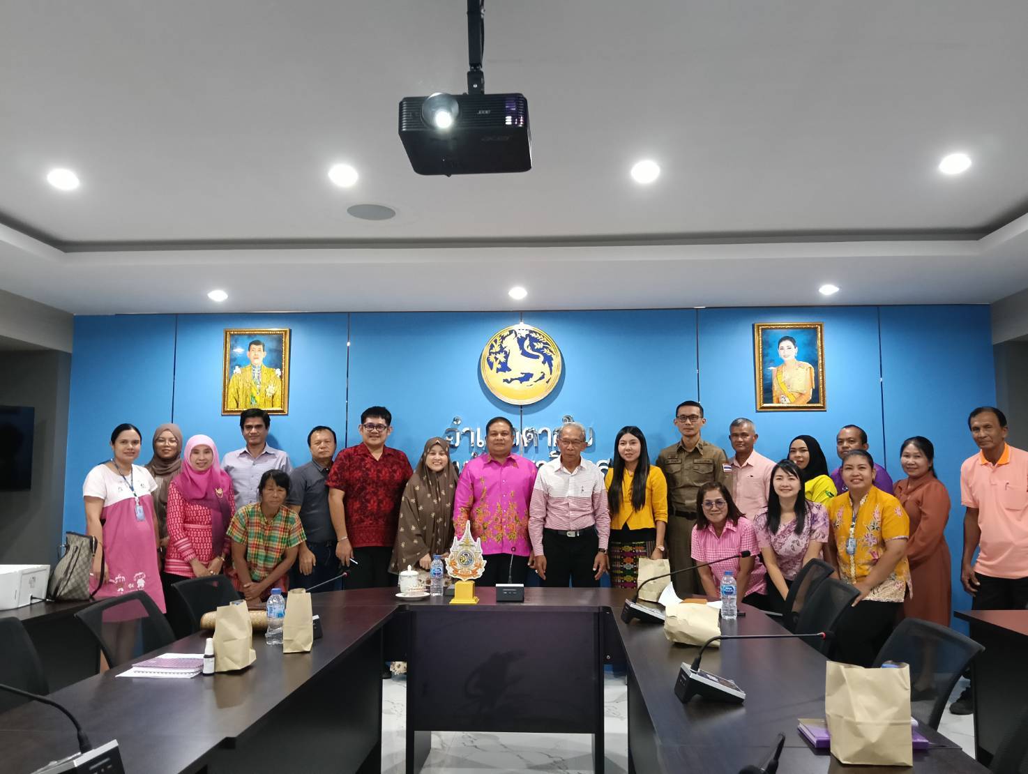 ประชุม “โครงการพัฒนาศักยภาพและหนุนเสริมการทำงานของคณะกรรมการพัฒนาคุณภาพชีวิต” ระดับอำเภอ