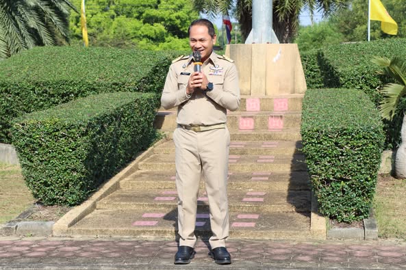 กิจกรรมเคารพธงชาติทุกวันจันทร์ สำนึกคุณ "ชาติ ศาสน์ กษัตริย์"