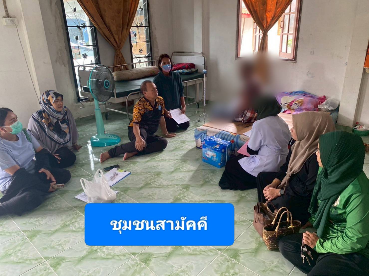 กองสาธารณสุขและสิ่งแวดล้อม เทศบาลเมืองตากใบ ร่วมกับเจ้าหน้าที่โรงพยาบาลตากใบ ลงพื้นที่เยี่ยมเยียนประเมินสุขภาพผู้ป่วยติดบ้านและติดเตียง จำนวน 6 ราย